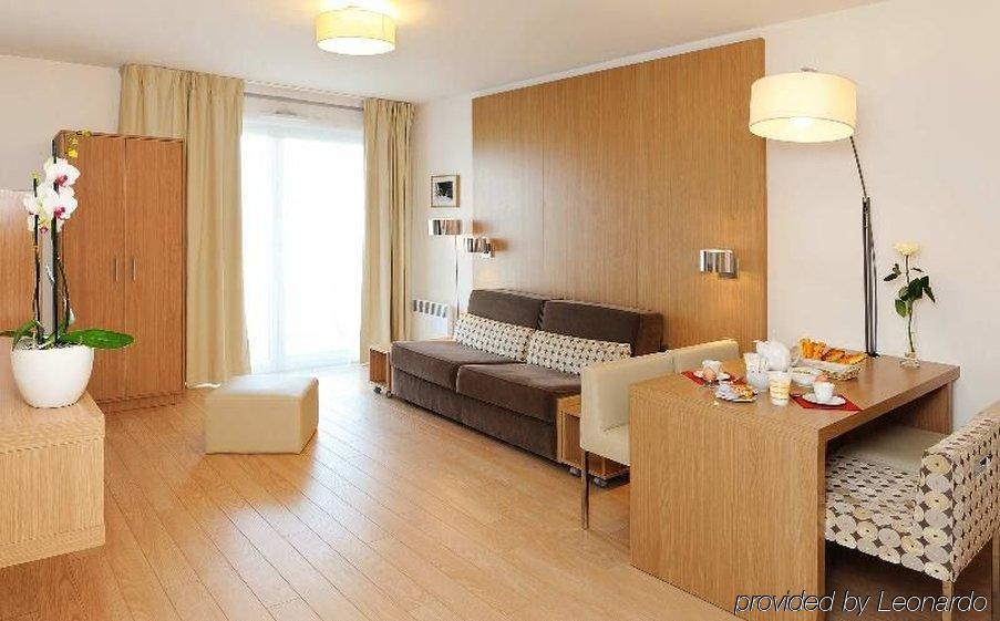 Residhome Carrieres La Defense Ruang foto
